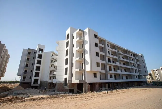 2-bedroom apartment 107 m² for sale in Al Hambra Waterfalls