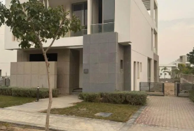 5-bedroom villa 292 m² for sale in New Giza