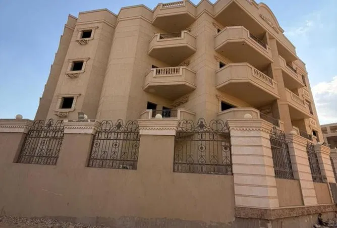 شقة 3 غرف 210 م² للبيع في Al Andalus Buildings