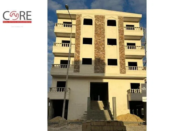 شقة 3 غرف 220 م² للبيع في West Somid Road