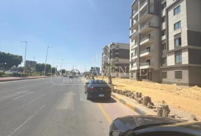 شقة غرفتين 102 م² للبيع في Patio Casa