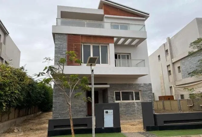 4-bedroom townhouse 288 m² for sale in V levels
