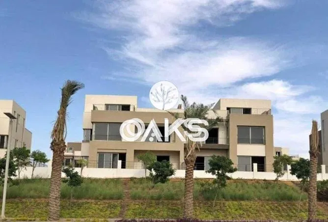 4-bedroom villa 300 m² for sale in El Rehab Extension