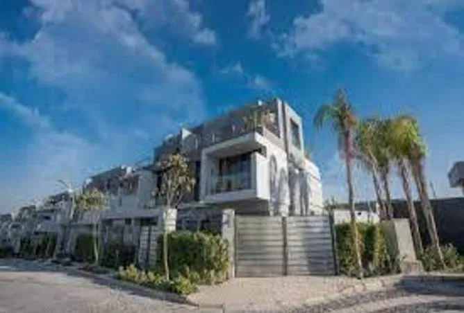 3-bedroom villa 125 m² for sale in Patio Al Zahraa
