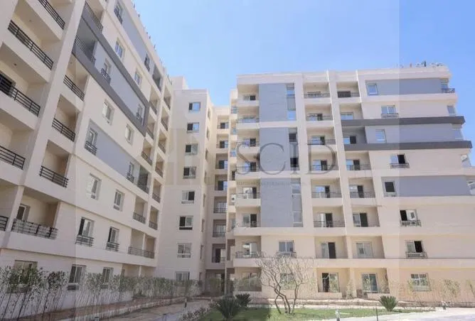 3-bedroom apartment 176 m² for sale in Al Maqsad