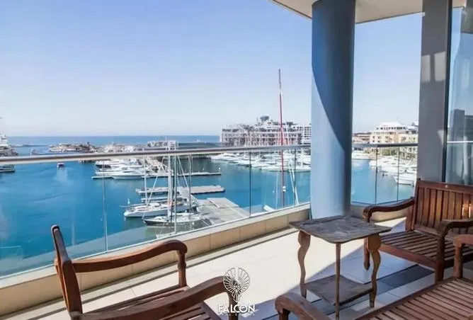 1-bedroom chalet 65 m² for sale in Salt