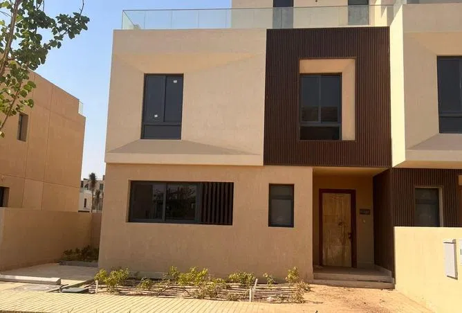 4-bedroom townhouse 219 m² for sale in VYE SODIC