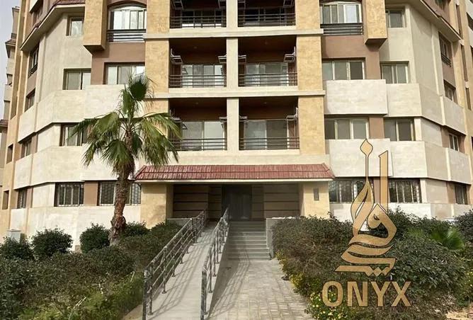 3-bedroom apartment 185 m² for sale in Al Maqsad