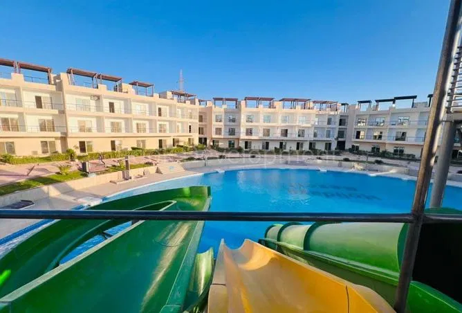 شقة غرفتين 100 م² للبيع في Dessole Titanic Aqua Park Resort