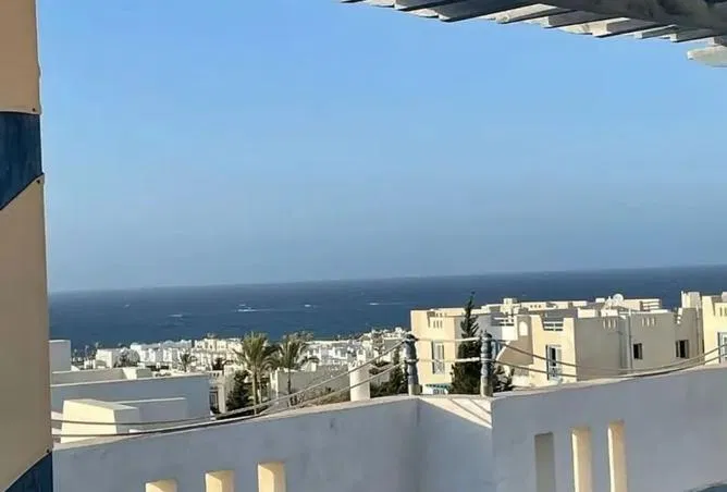2-bedroom chalet 110 m² for sale in Skala Mountain View Ras El Hikma