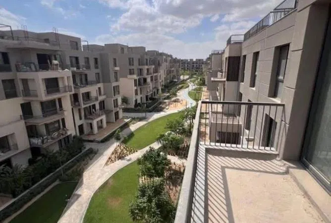 3-bedroom apartment 185 m² for sale in Beverly Hills Road