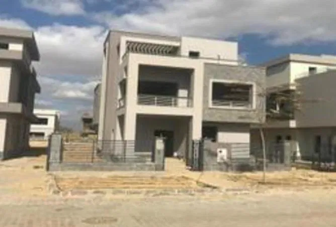 تاون هاوس 3 غرف 200 م² للبيع في Al Burouj Compound