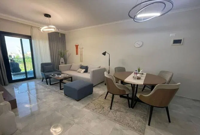 2-bedroom chalet 90 m² for sale in Marassi