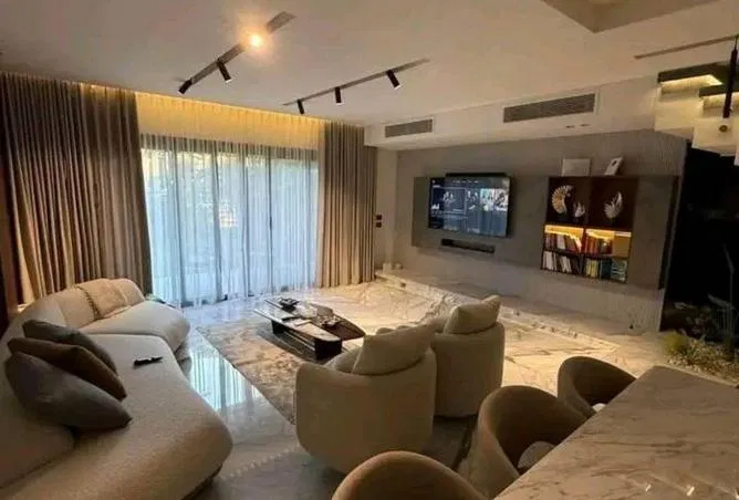4-bedroom duplex 165 m² for sale in Al Rabwa