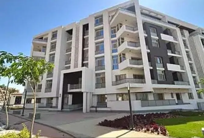 3-bedroom apartment 151 m² for sale in Al Maqsad