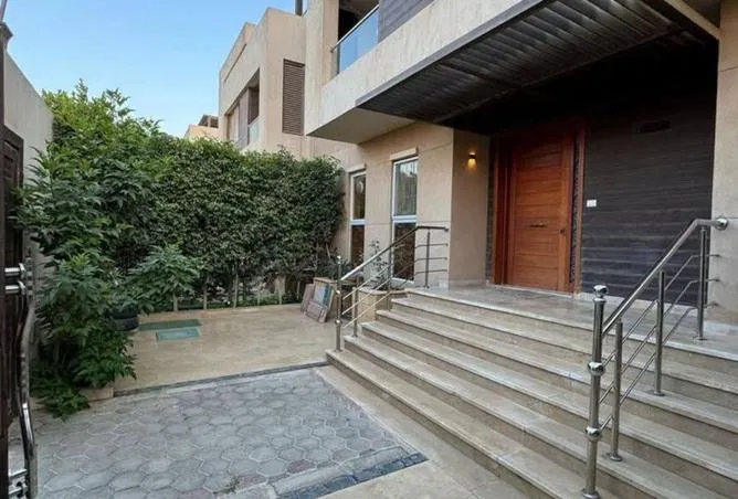 فيلا 4 غرف 383 م² للبيع في Upville