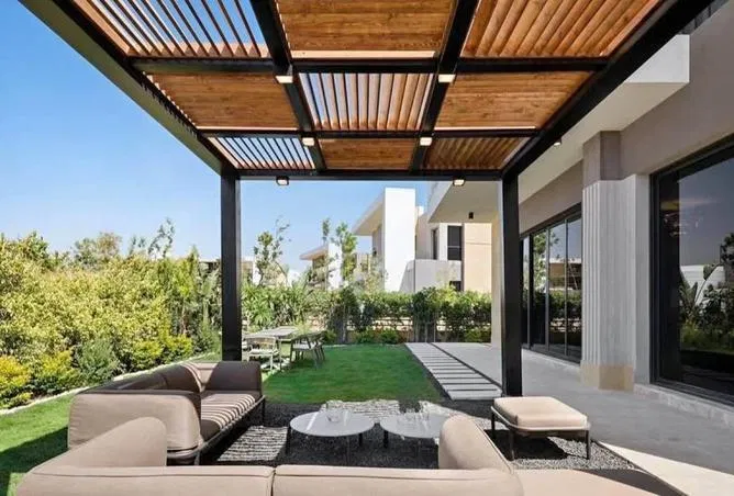 3-bedroom twin house 184 m² for sale in Solana