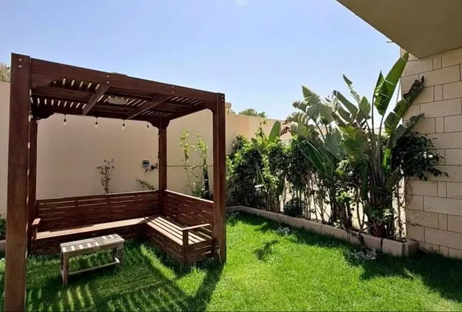 توين هاوس 3 غرف 291 م² للبيع في Tawny Hyde Park