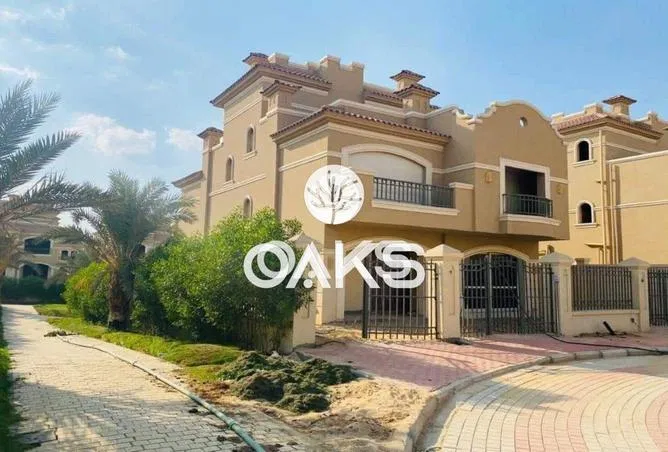 5-bedroom villa 253 m² for sale in La Vista City