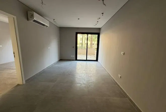 3-bedroom apartment 167 m² for sale in Village West
