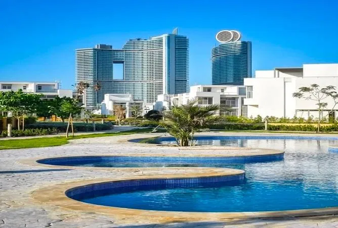 شاليه غرفتين 140 م² للبيع في مزارين