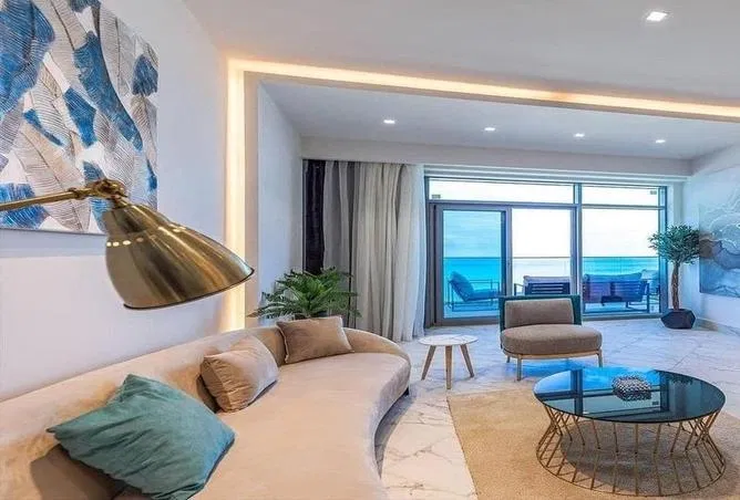 2-bedroom apartment 140 m² for sale in Mazarine