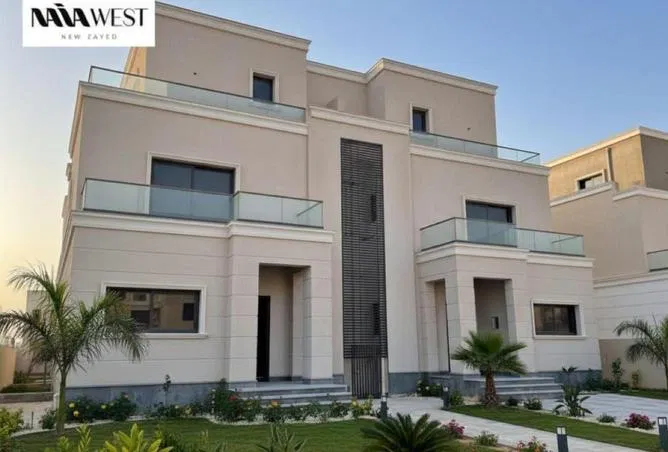 توين هاوس 5 غرف 280 م² للبيع في نايا ويست، Naia West