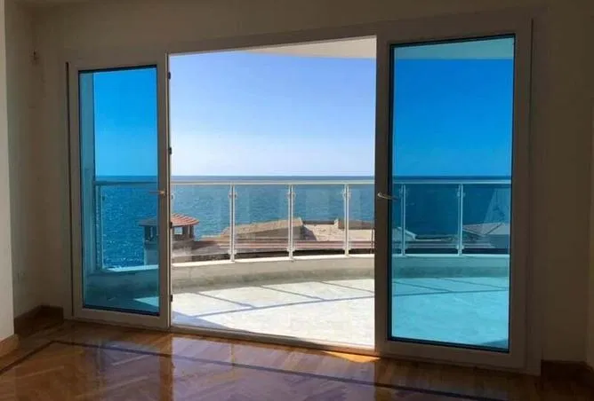 2-bedroom apartment 142 m² for sale in Mazarine
