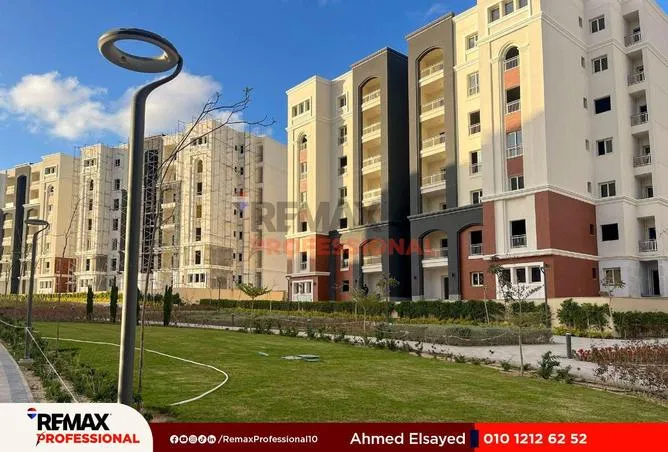 3-bedroom apartment 184 m² for sale in Alex West