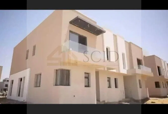 تاون هاوس 3 غرف 200 م² للبيع في Rosail City