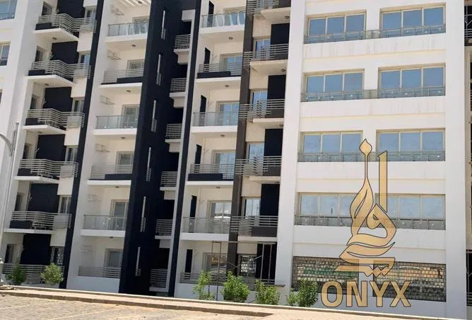 3-bedroom apartment 166 m² for sale in Al Maqsad