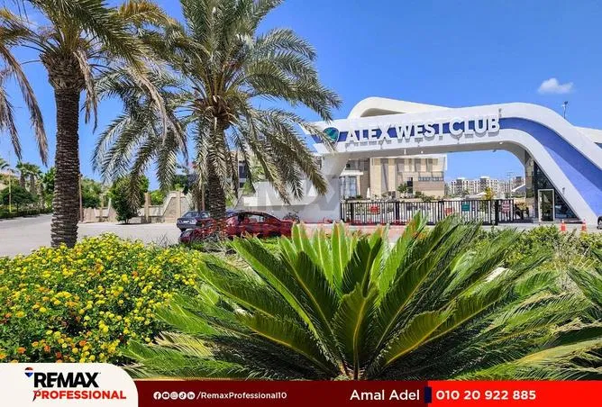 3-bedroom apartment 184 m² for sale in Alex West