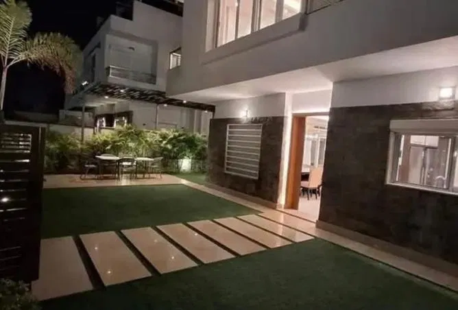 فيلا 4 غرف 260 م² للبيع في Park Valley Halah