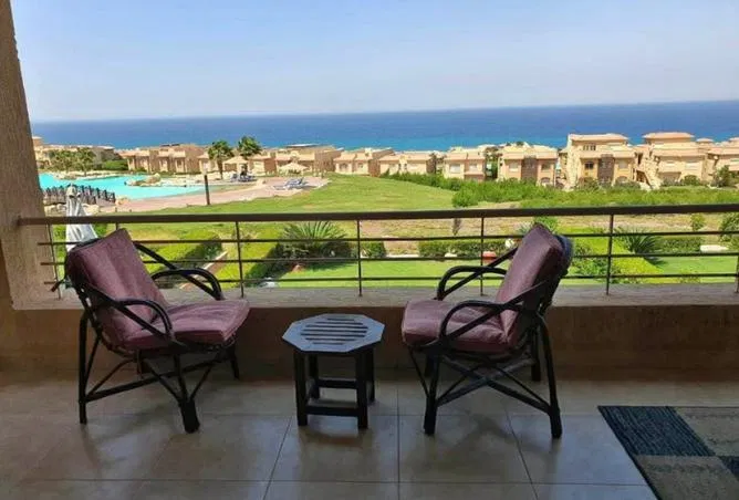 شاليه غرفتين 126 م² للبيع في Telal Al Sokhna