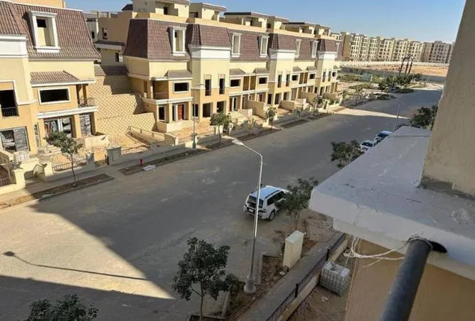 تاون هاوس 4 غرف 212 م² للبيع في سراي، Elm Tree Park