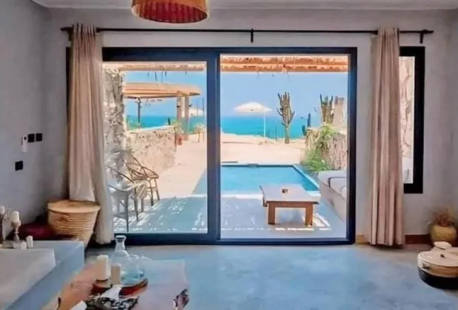 1-bedroom chalet 75 m² for sale in Silver Sands