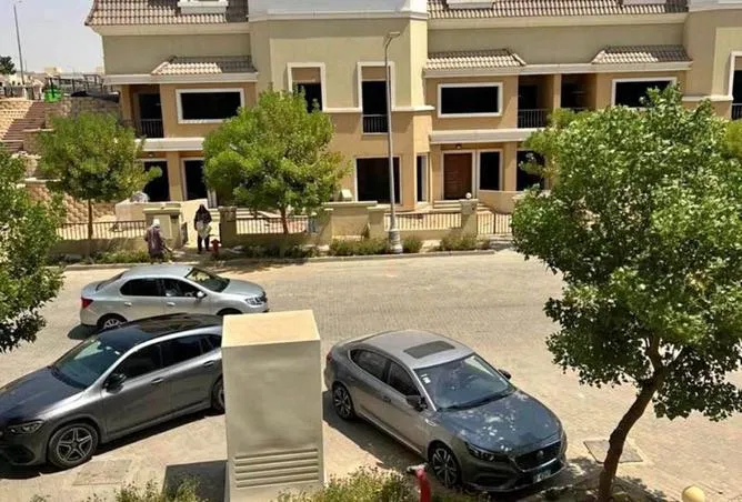 فيلا 4 غرف 212 م² للبيع في سراي، Elm Tree Park