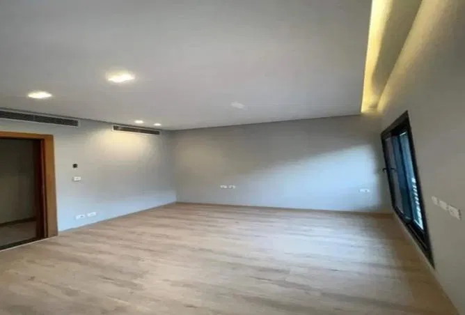 3-bedroom duplex 155 m² for sale in Trio