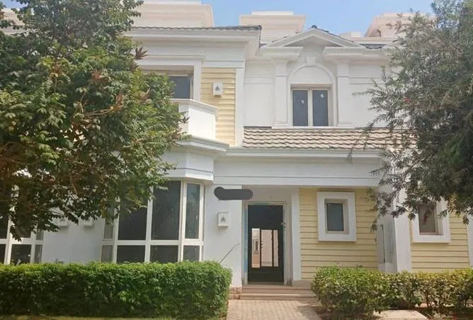 4-bedroom townhouse 230 m² for sale in Mountain View October Park