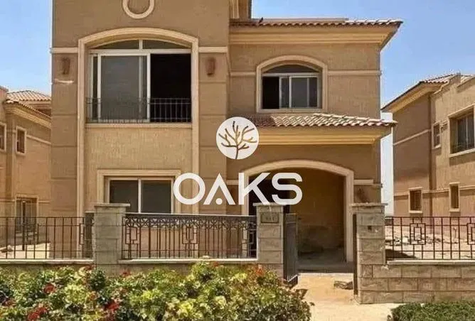 4-bedroom villa 247 m² for sale in Telal East