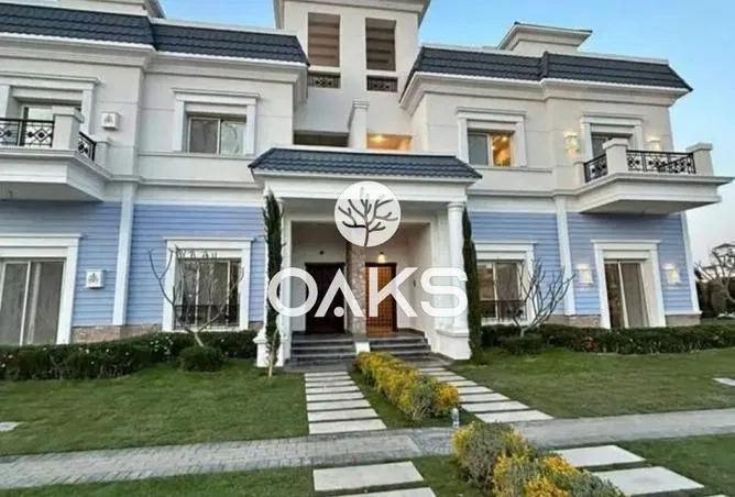 4-bedroom villa 210 m² for sale in Mountain View 4