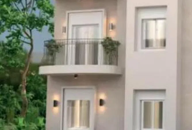 فيلا 5 غرف 335 م² للبيع في Green Belt Gate 6 Road