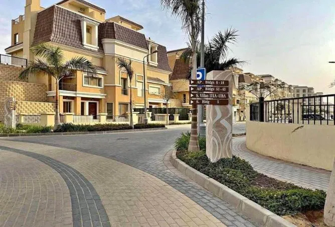 تاون هاوس 4 غرف 212 م² للبيع في سراي، Elm Tree Park