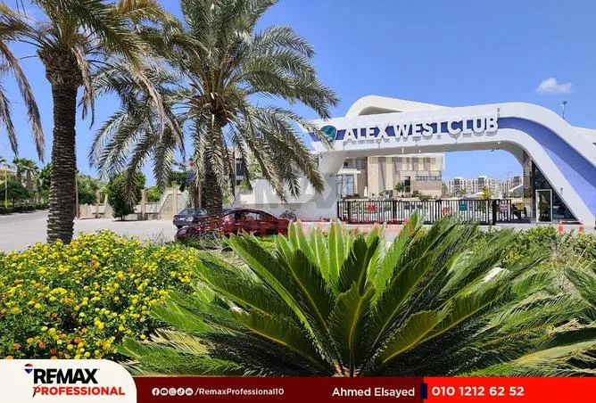 3-bedroom apartment 178 m² for sale in Alex West