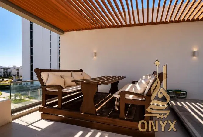 1-bedroom penthouse 100 m² for sale in Mazarine