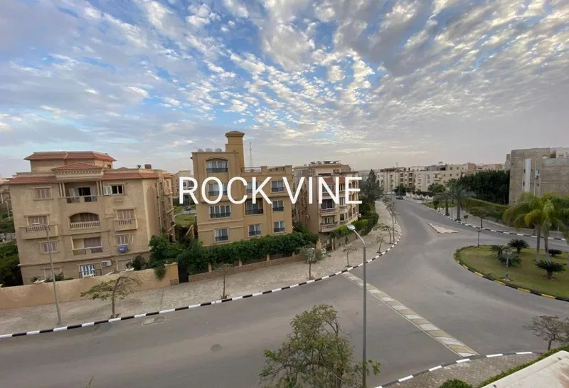 شقة 3 غرف 190 م² للبيع في Beverly Hills Road