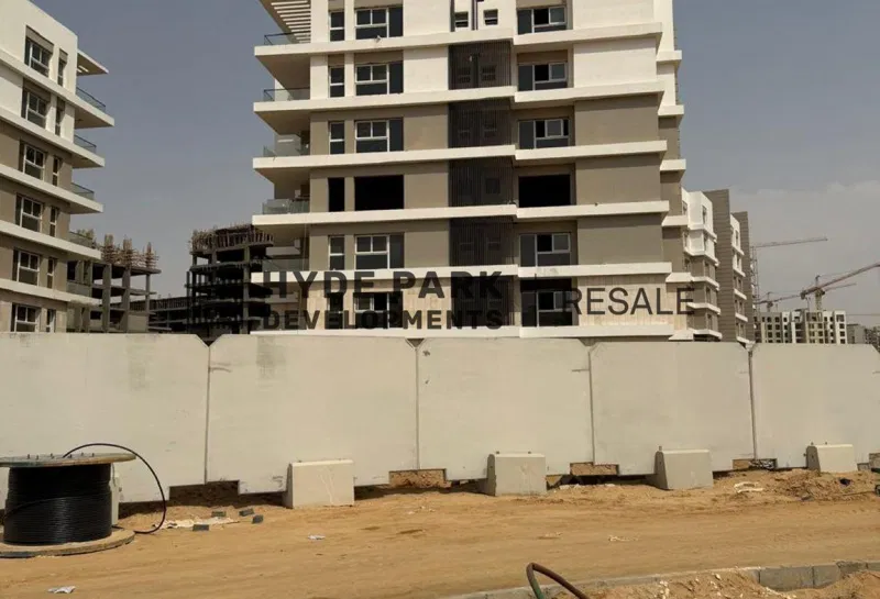 3-bedroom apartment 168 m² for sale in Hyde Park, Garden Residence