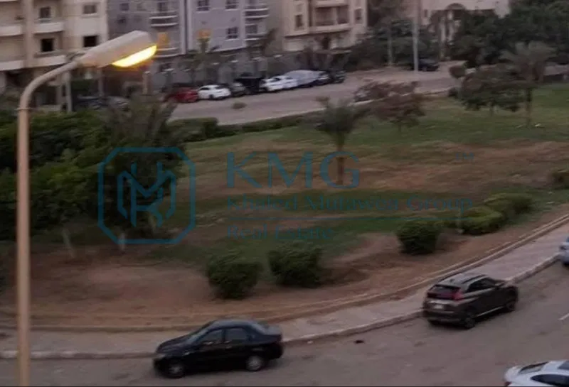 شقة 4 غرف 290 م² للبيع في West Golf Extension