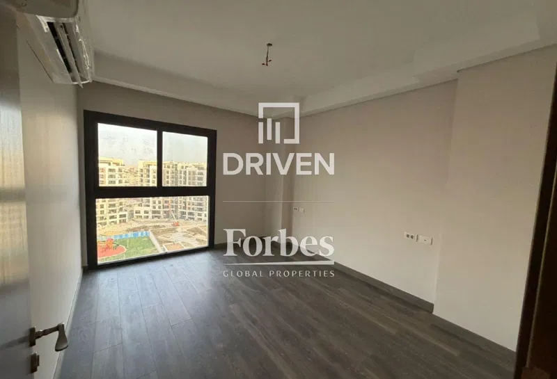 شقة غرفتين 129 م² للبيع في Park Side Residence