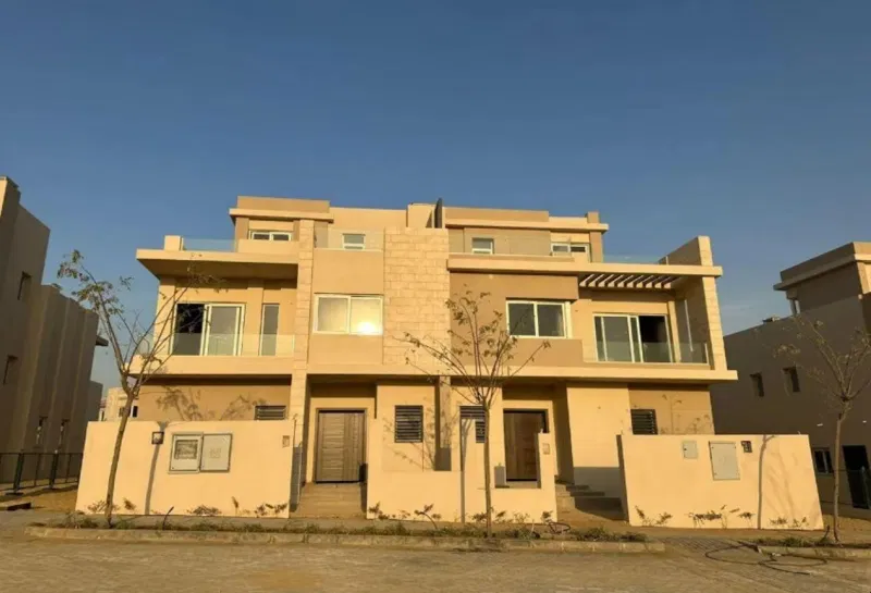 تاون هاوس 4 غرف 258 م² للبيع في Tawny Hyde Park